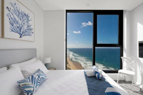 Sea view Beachfront apartment in surfers